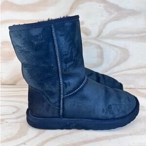 UGG Australia - Classic Short - Boots - Black - Women's - 8 - S/N 5825